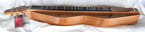 Jenny Lind™ Dulcimer at https://gibsondulcimers.com/dulcimers_in_stock.html